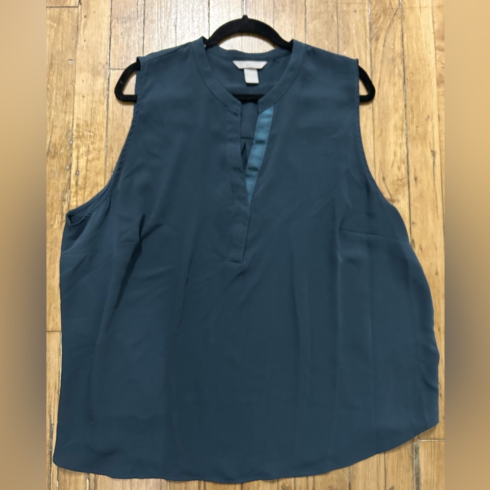 Women’s sleeveless blouse